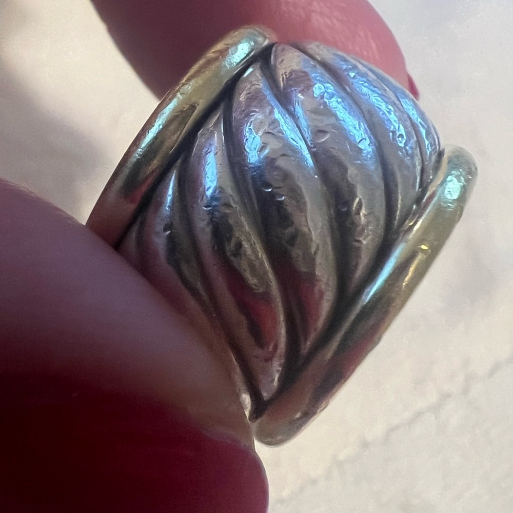 David Yurman Cigar Cable Thoroughbred wide Ring. Size 7.  Beautiful find! - Picture 6 of 12